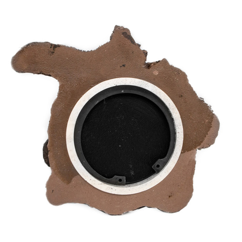 SGTS Tree Stump Camera Bottom View With Cover On